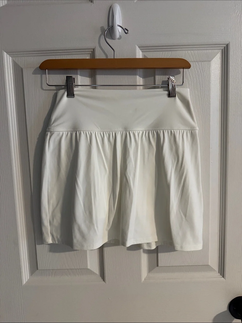 Women’s White Shorts Skirt Never Worn